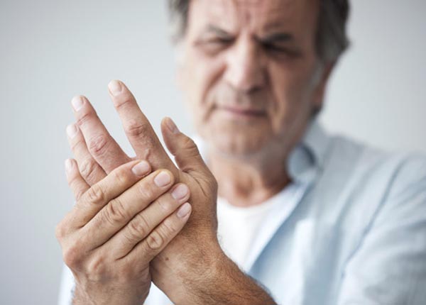 Phương pháp điều trị triệu chứng tê buồn chân tay là khác nhau phụ thuộc vào nguyên nhân